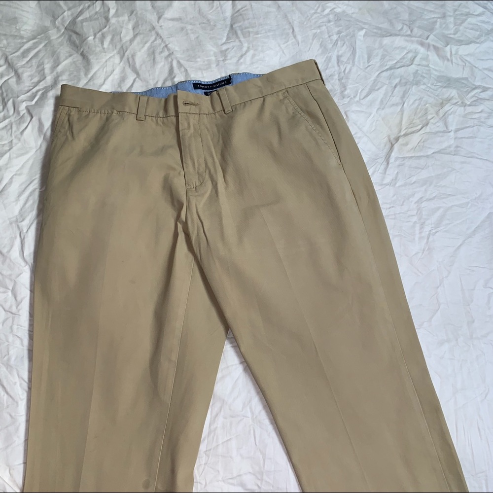 Tommy Hilfiger khakis
